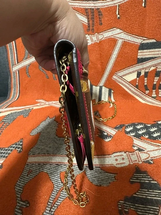 LOUIS VUITTON ❤️🌟UB0188 MONOGRAM TRUNKS COLLECTION POCHETTE WOC ⭐️ - Picture 4 of 11